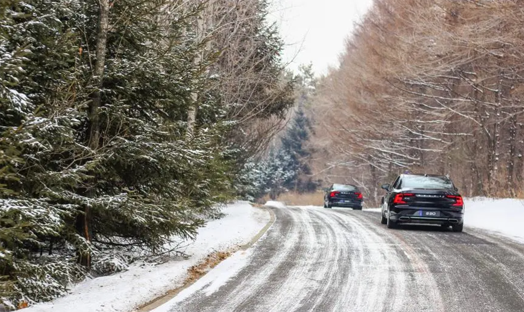 怎樣通過積雪覆蓋的道路